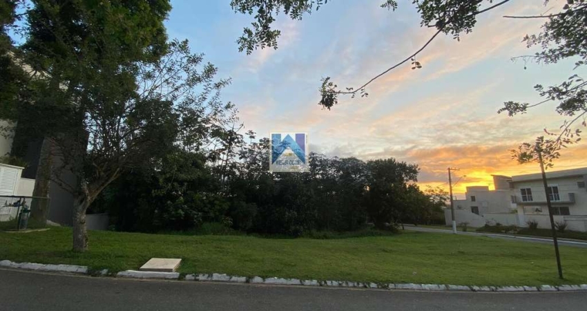 Lote para venda no Mosaico da Serra com fundo para a reserva.