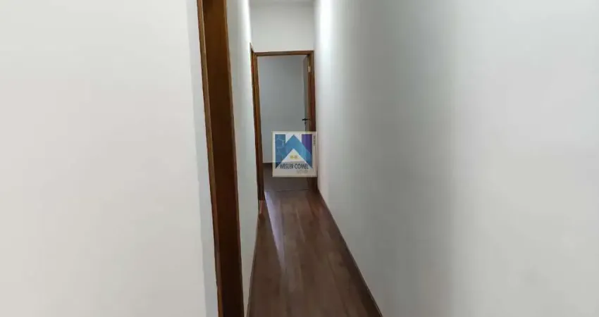 Este sobrado possui um design moderno e funcional, ideal para quem busca conforto e praticidade no dia a dia. no pavimento superior, você encontrará 3 dormitórios, sendo 1 suíte es