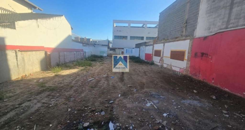 Excelente terreno comercial para construção de empreendimentos comerciais como lojas,clínica, escritórios, restaurantes , estacionamento e outros tipios de negócios. Localizado pró