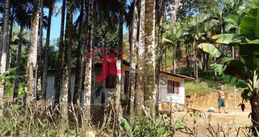 V2415 grande área com duas casas no faisqueirinha - antonina pr