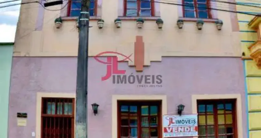 Sobrado historico espaçoso no centro de antonina
sobrado historico