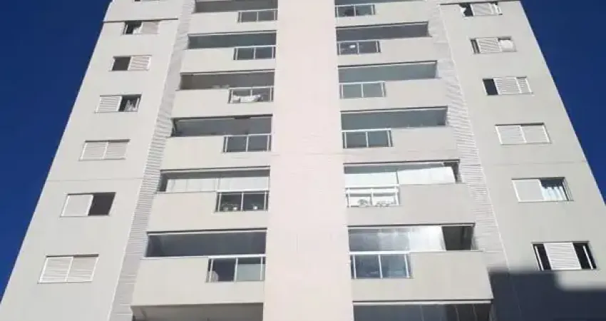 Apartamento centro, 123m² privativos, 1 suíte, 2 quartos, 2 garagens, 1 depósito