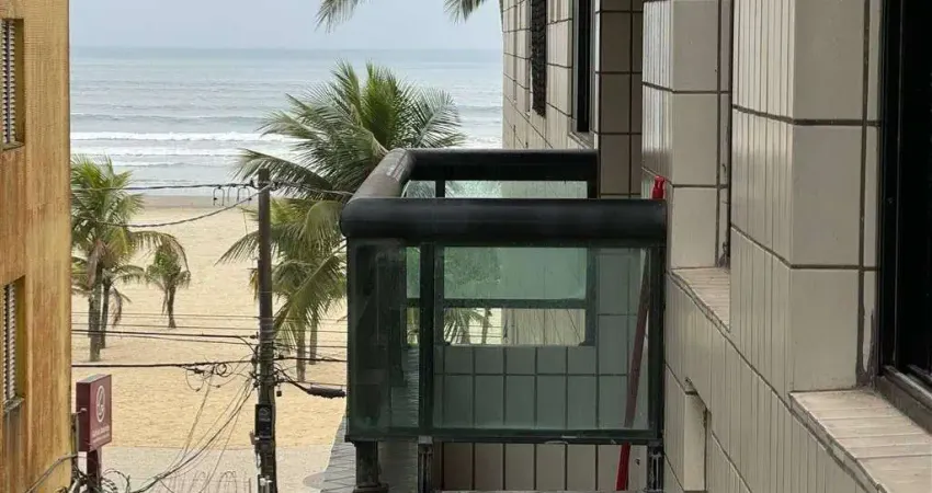 Apartamento à Venda em Guilhermina, Praia Grande - SP