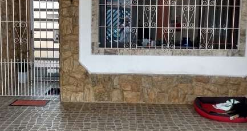Casa térrea 2 dormitórios sendo 1 suíte no bairro CAIÇARA