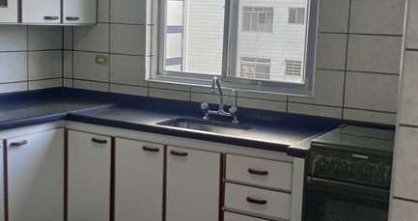 Apartamento em Praia Grande, no Canto do Forte, com um dormitório e área de 60m²