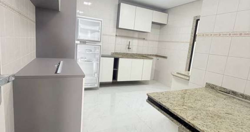 Cobertura Reformada com Espaço Gourmet – Vila Tupi, Praia Grande-SP
