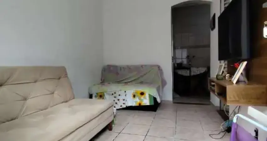 Apartamento Térreo com Ótima Localização – Canto do Forte, Praia Grande-SP
