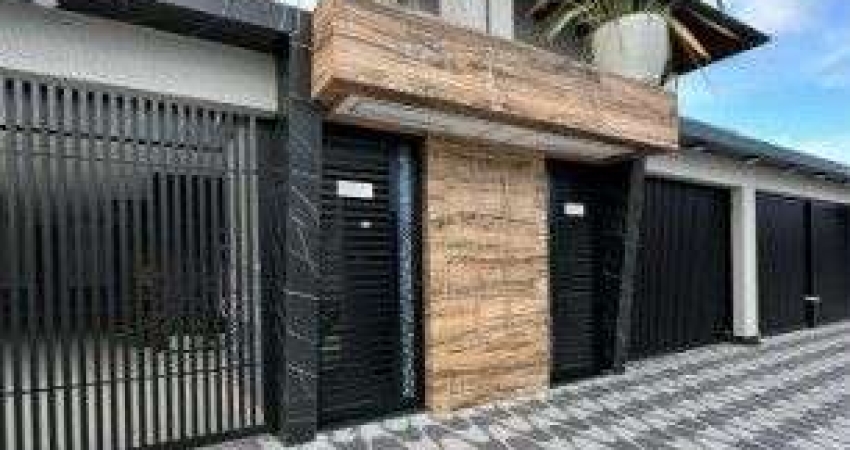 Casa Sobreposta Alta em Condomínio, bairro Maracanã – A 300 Metros da Praia
