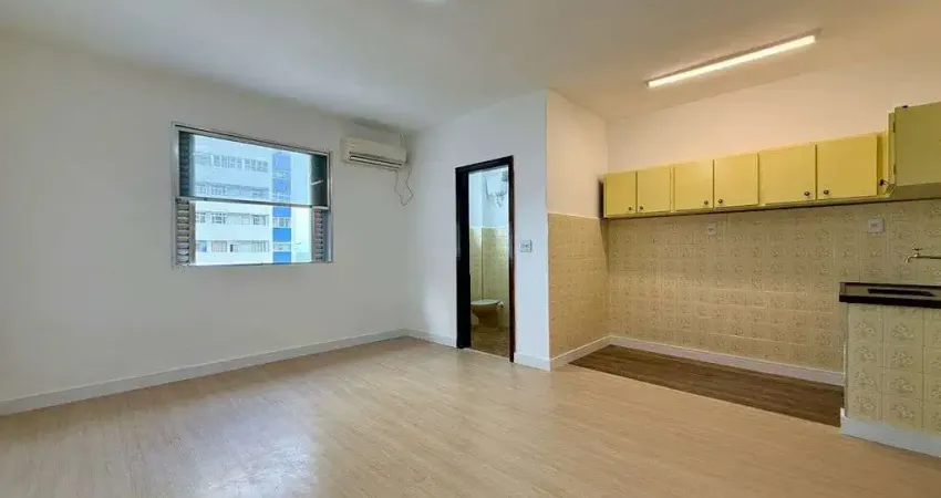 Kitnet em Praia Grande com VISTA PARA O MAR, reformada!