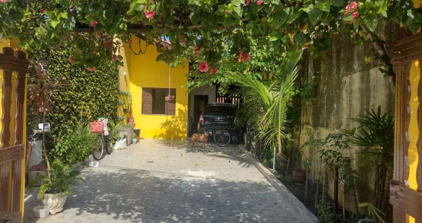 Casa terrea 3 dormitórios 3 vagas em Mongagua