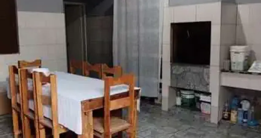 Casa Geminada à Venda – Maracanã | Praia Grande | 300m da Praia | R$ 450.000