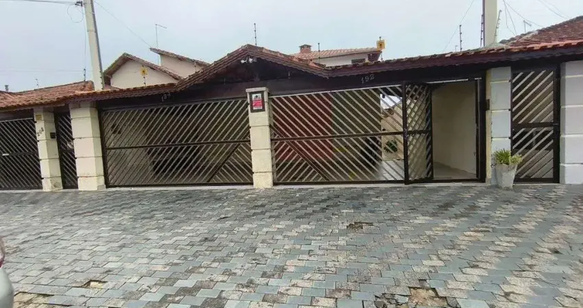 Linda casa estilo colonial, 2 quartos, 1 suíte, real - r$ 370.000,00