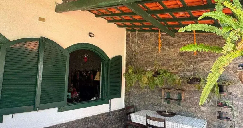 Casa térrea 3 dormitórios sendo 1 suíte no bairro suarão – Itanhaém