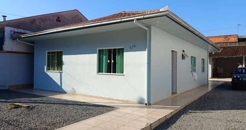 Casa com 3 quartos à venda na Rua Victor Withoshi, Tifa Martins, Jaraguá do Sul