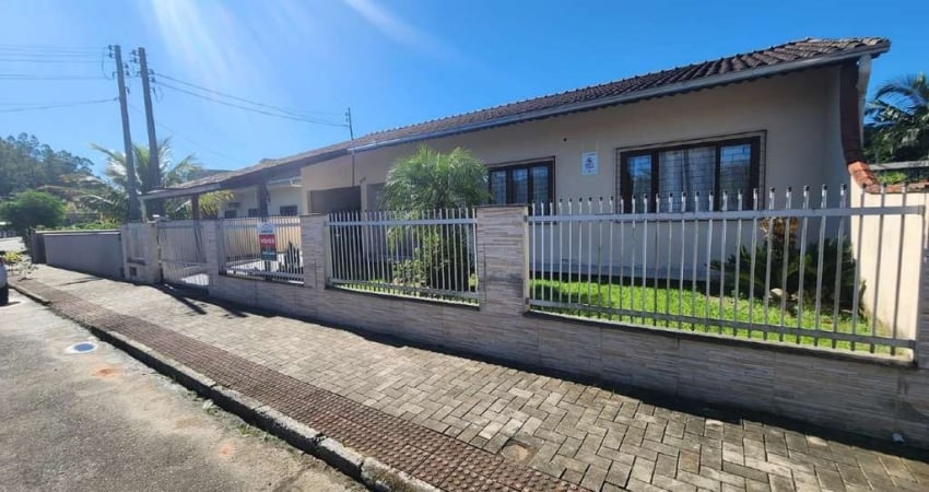 Casa com 3 quartos à venda na Rua Alvino Stein, São Luís, Jaraguá do Sul