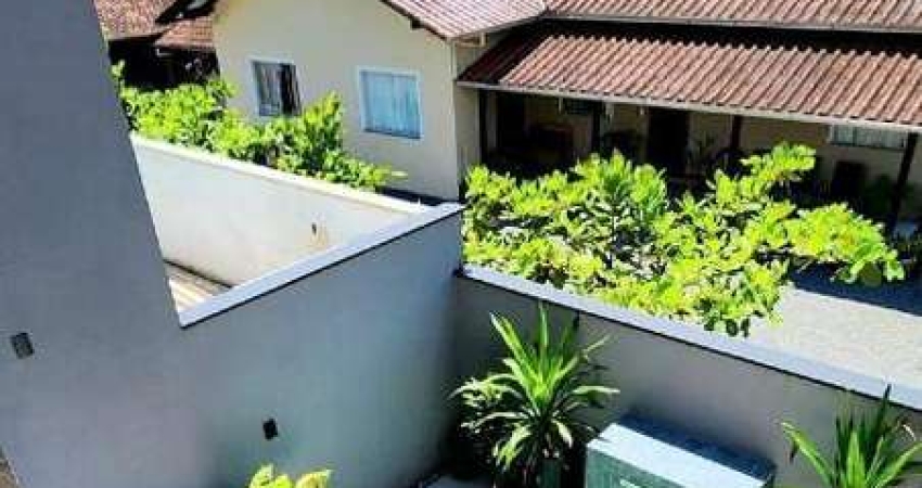 Sobrado Individual Duplex com 3 dormitórios, Sendo 1 Suíte à Venda no Bairro Três Rios do Norte