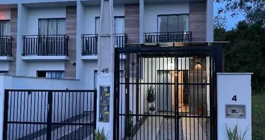Sobrado Geminado à Venda em Jaraguá do Sul - com 2 Quartos - Três Rios do Sul