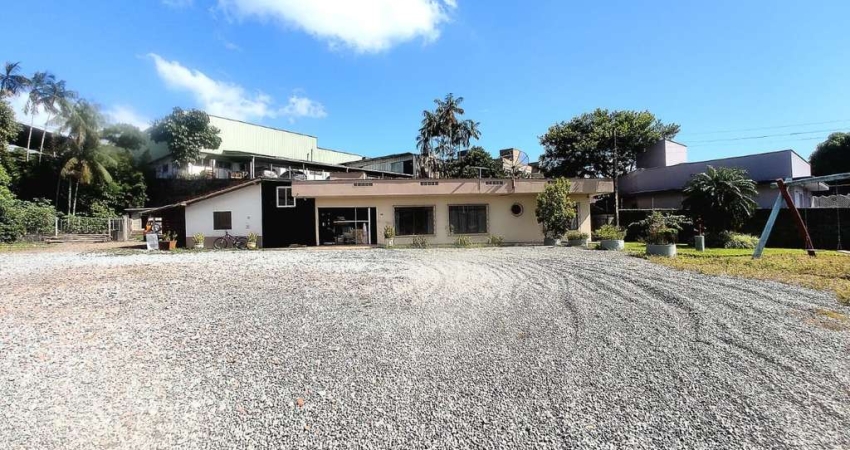 Casa com 3 quartos à venda na Rua Francisco Piermann, 70, Vila Lenzi, Jaraguá do Sul