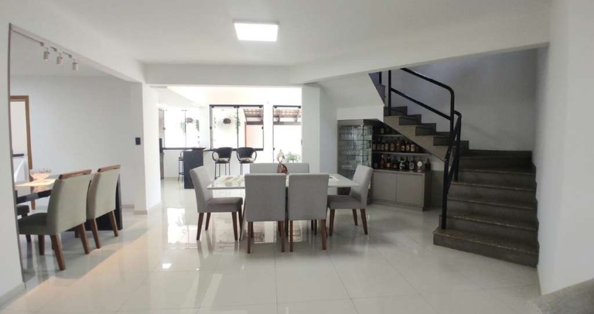 Casa com 3 quartos à venda na Fritz Bartel, 644, Vila Baependi, Jaraguá do Sul