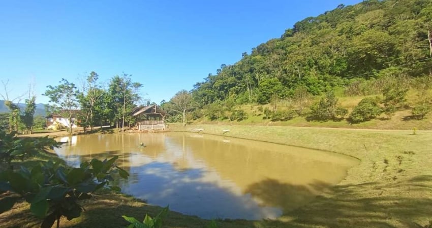 Chácara / sítio à venda na Carlos Frederico Ramthum, 100, Santa Luzia, Jaraguá do Sul
