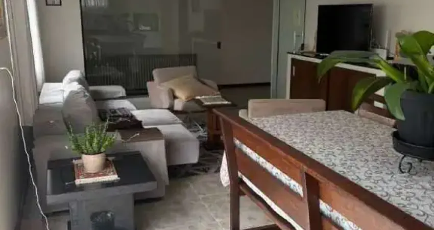 Casa residencial 3 dormitórios em jaraguá do sul – centro, pronta para morar