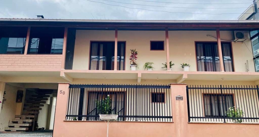 Casa com 6 quartos à venda na Servidão 278, Centro, Jaraguá do Sul