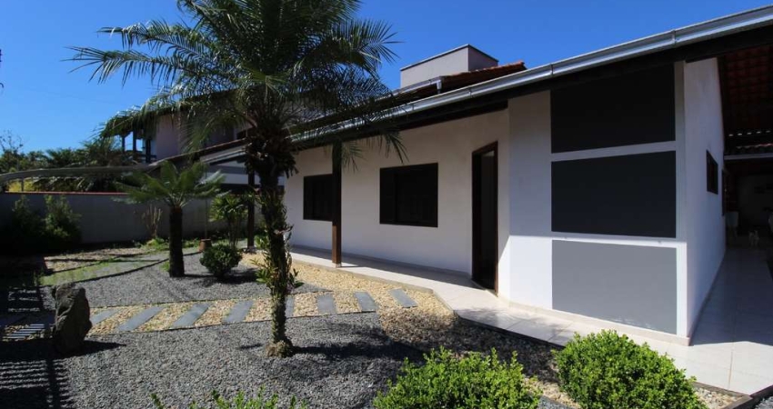 Casa com 3 quartos à venda na Rua Hermann Grutzmacher, Três Rios do Sul, Jaraguá do Sul