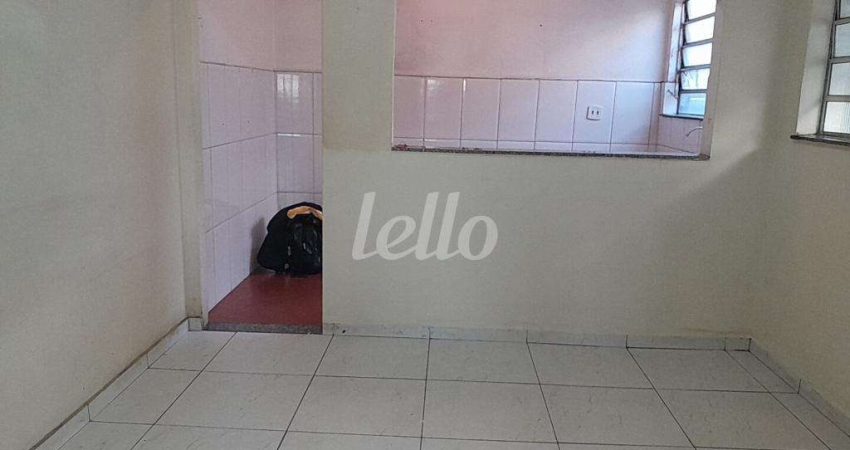 Casa com 2 quartos para alugar na Avenida Alcântara Machado, --, Brás, São Paulo