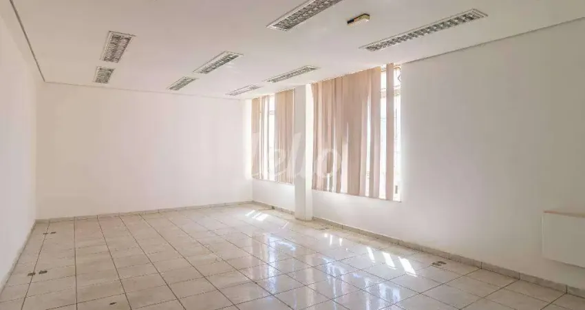 Sala comercial para alugar na Rua Barão de Itapetininga, --, República, São Paulo