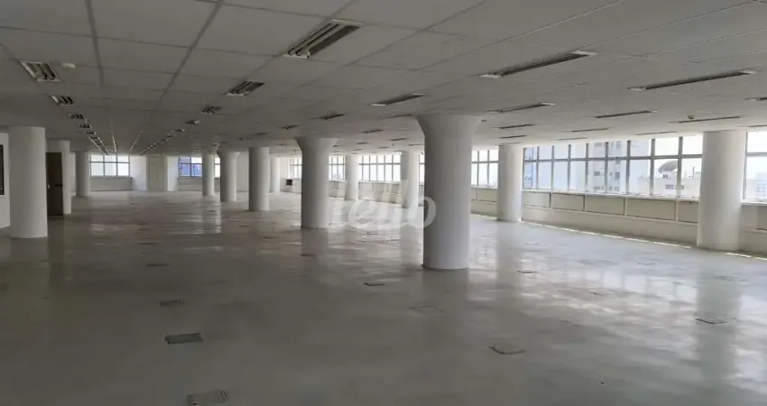 Sala comercial com 4 salas para alugar na Rua Pedro Américo, --, República, São Paulo