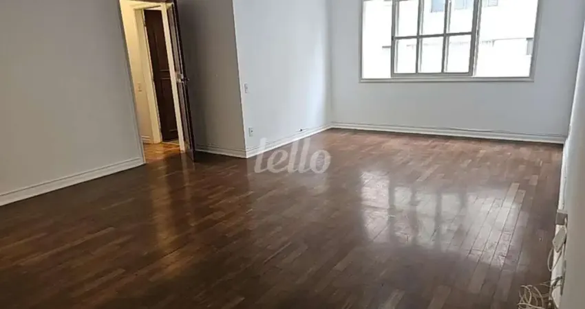 Apartamento com 2 quartos para alugar na Avenida Rouxinol, --, Indianópolis, São Paulo