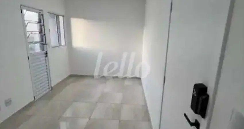 Kitnet / Stúdio para alugar na Rua Guajurus, --, Jardim São Paulo (Zona Norte), São Paulo