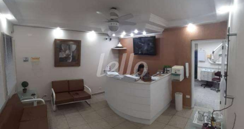 Casa comercial com 4 salas para alugar na Rua Diva da Silva, --, Vila Paiva, São Paulo