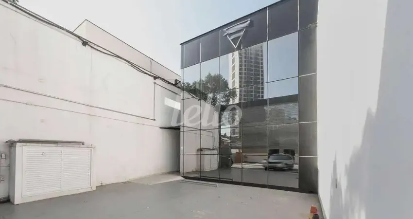 Prédio com 4 salas para alugar na Rua Conselheiro Saraiva, --, Santana, São Paulo