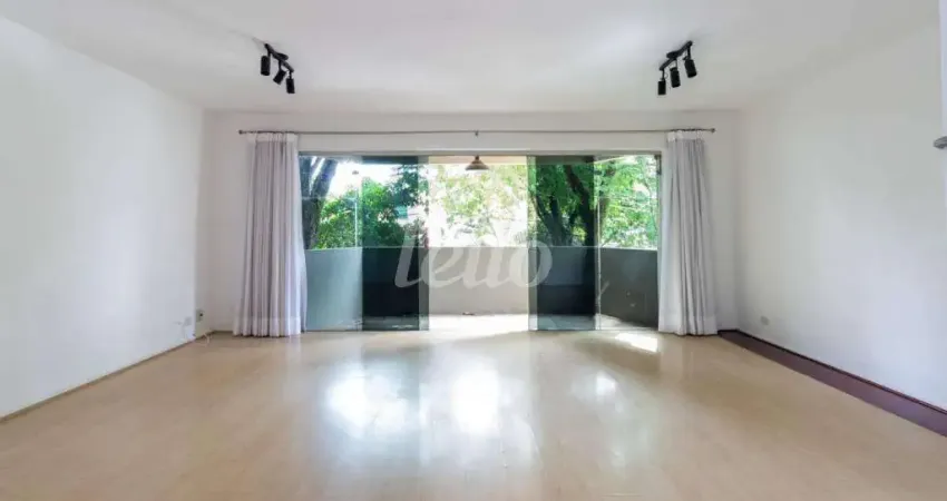 Apartamento com 3 quartos para alugar na Rua Fradique Coutinho, --, Pinheiros, São Paulo