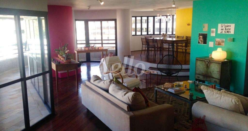 Apartamento com 3 quartos para alugar na Rua Paraguassu, --, Perdizes, São Paulo