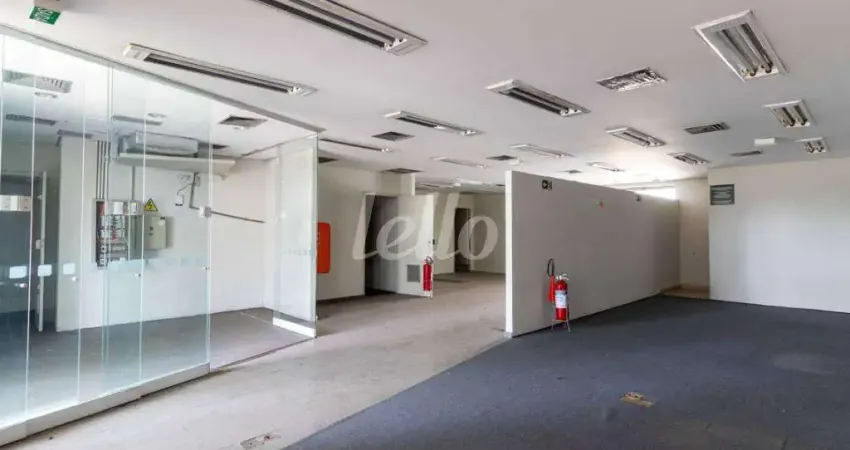 Ponto comercial para alugar na Av. General Furtado do Nascimento, --, Alto de Pinheiros, São Paulo