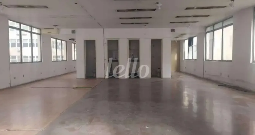 Sala comercial com 3 salas para alugar na Alameda Joaquim Eugênio de Lima, --, Jardim Paulista, São Paulo