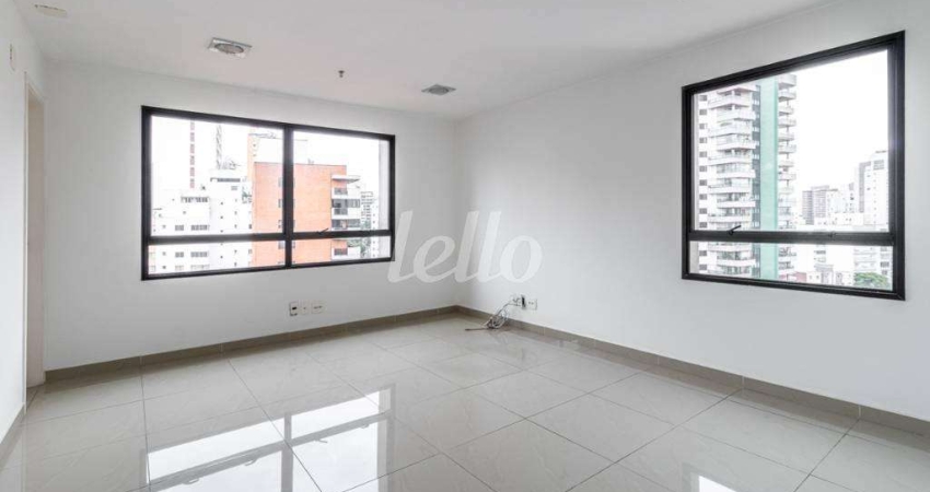 Sala comercial com 4 salas para alugar na Rua Turiassu, --, Perdizes, São Paulo