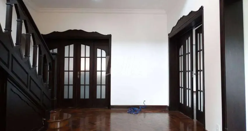 Casa comercial com 5 salas para alugar na Rua Argentina, --, Jardim América, São Paulo