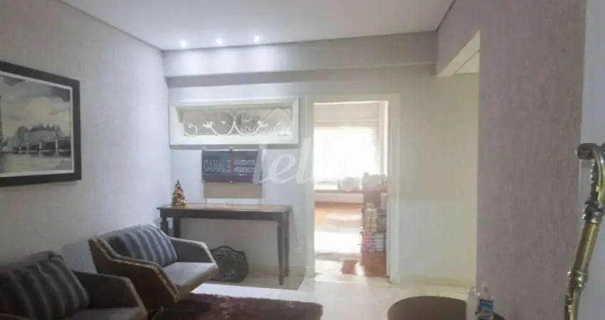 Sala comercial com 6 salas para alugar na Rua Barão de Itapetininga, --, República, São Paulo