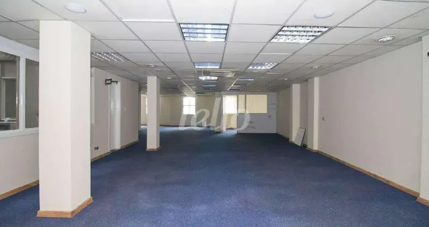 Sala comercial com 7 salas para alugar na Rua Martins Fontes, --, Centro, São Paulo