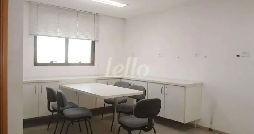 Sala comercial com 7 salas para alugar na Rua Carneiro da Cunha, --, Vila da Saúde, São Paulo