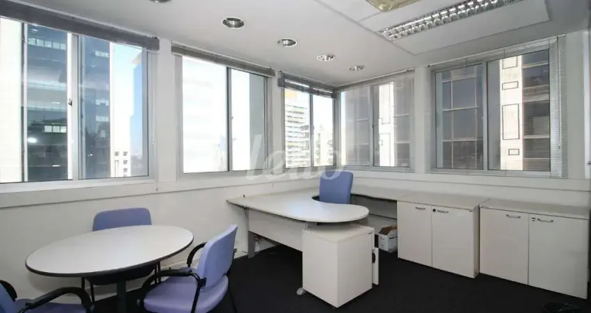 Sala comercial para alugar na Rua Tabapuã, --, Itaim Bibi, São Paulo