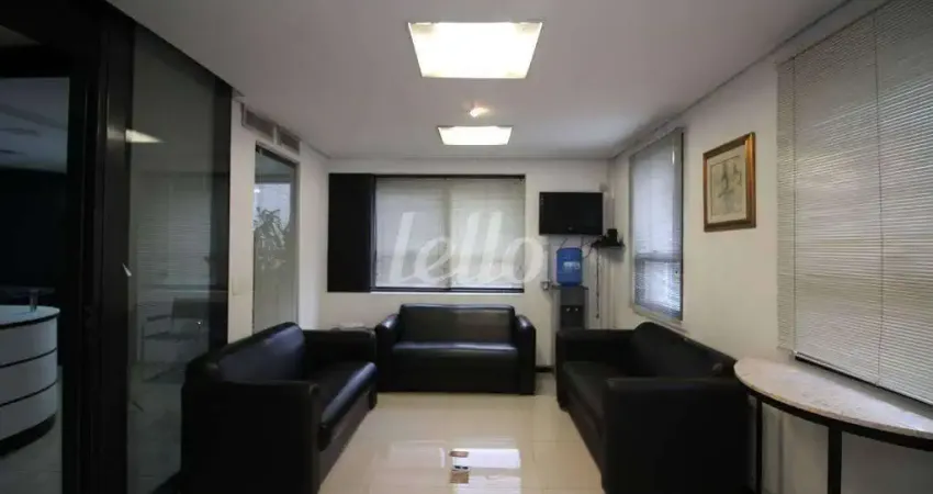 Sala comercial com 4 salas para alugar na Rua Helena, --, Vila Olímpia, São Paulo