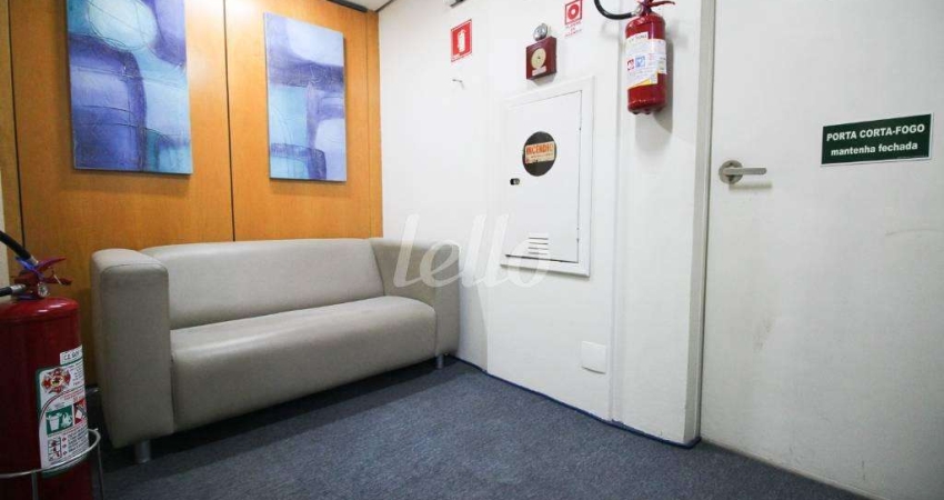 Sala comercial com 6 salas para alugar na Avenida Engenheiro Luiz Carlos Berrini, --, Cidade Monções, São Paulo