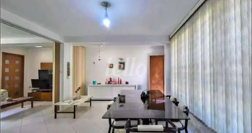 Casa comercial para alugar na Rua Afonso Bandeira de Melo, --, Campo Belo, São Paulo