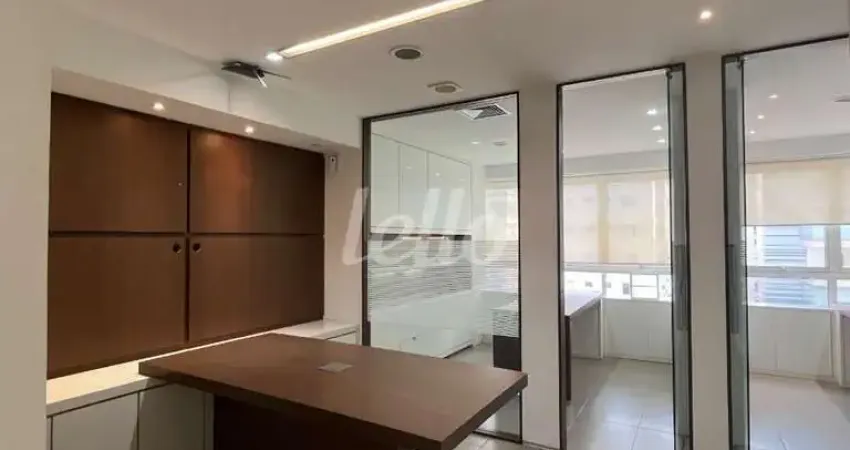 Sala comercial com 4 salas para alugar na Alameda Lorena, --, Jardim Paulista, São Paulo