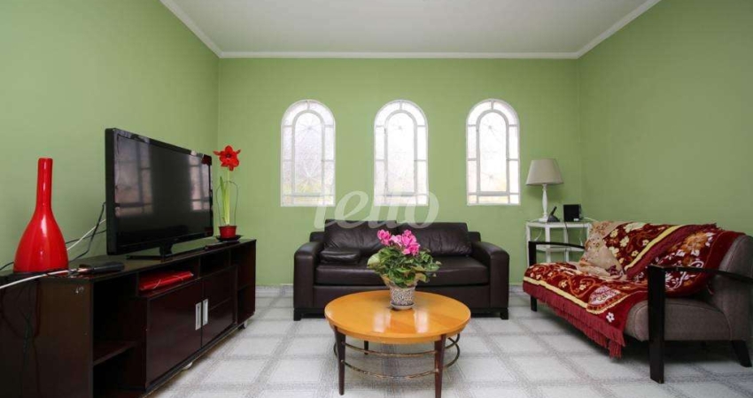 Casa com 2 quartos para alugar na Rua Falchi Gianini, --, Vila Prudente, São Paulo