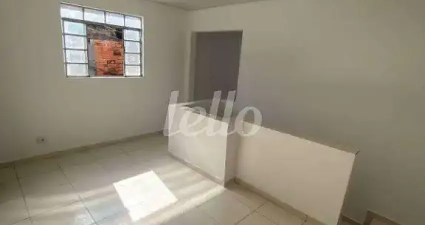 Casa com 3 quartos para alugar na Avenida Mazzei, --, Vila Mazzei, São Paulo